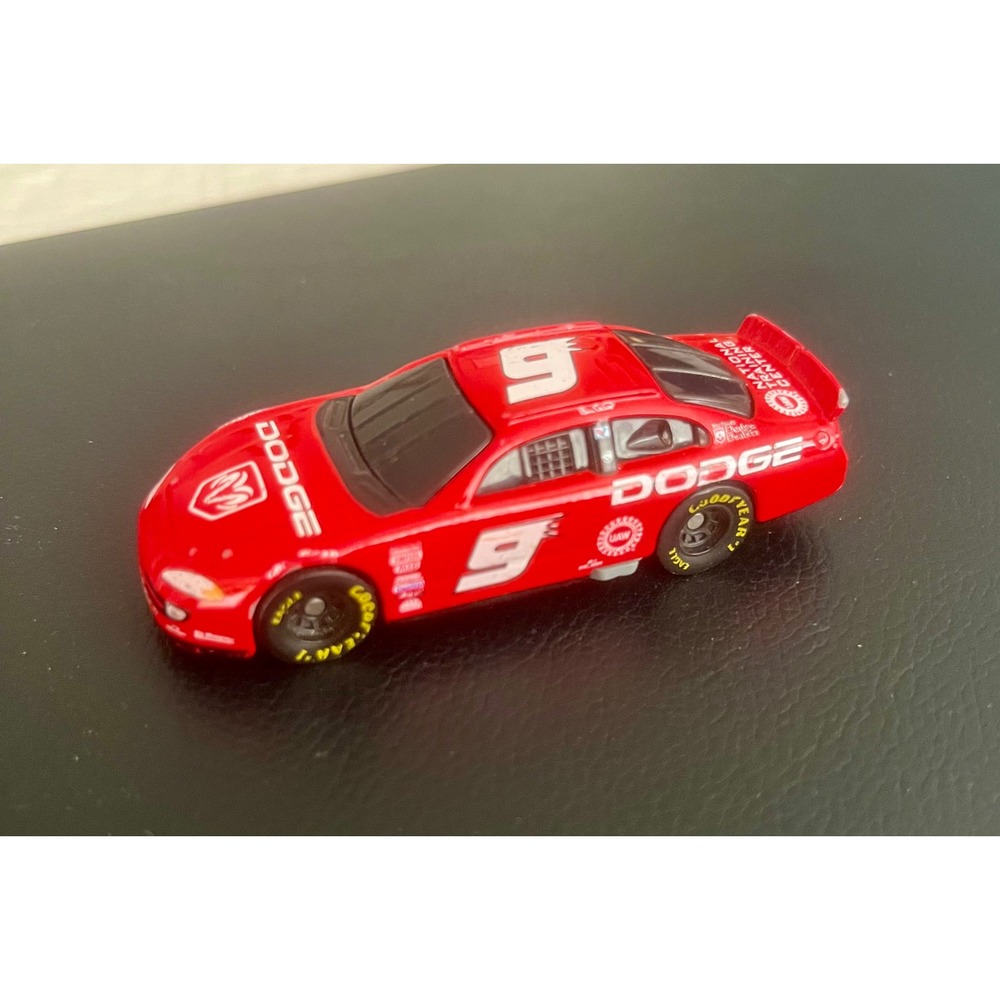 NASCAR Bill Elliott 9 Dodge Intrepid Diecast 1/64 Red Race Car Evernham
